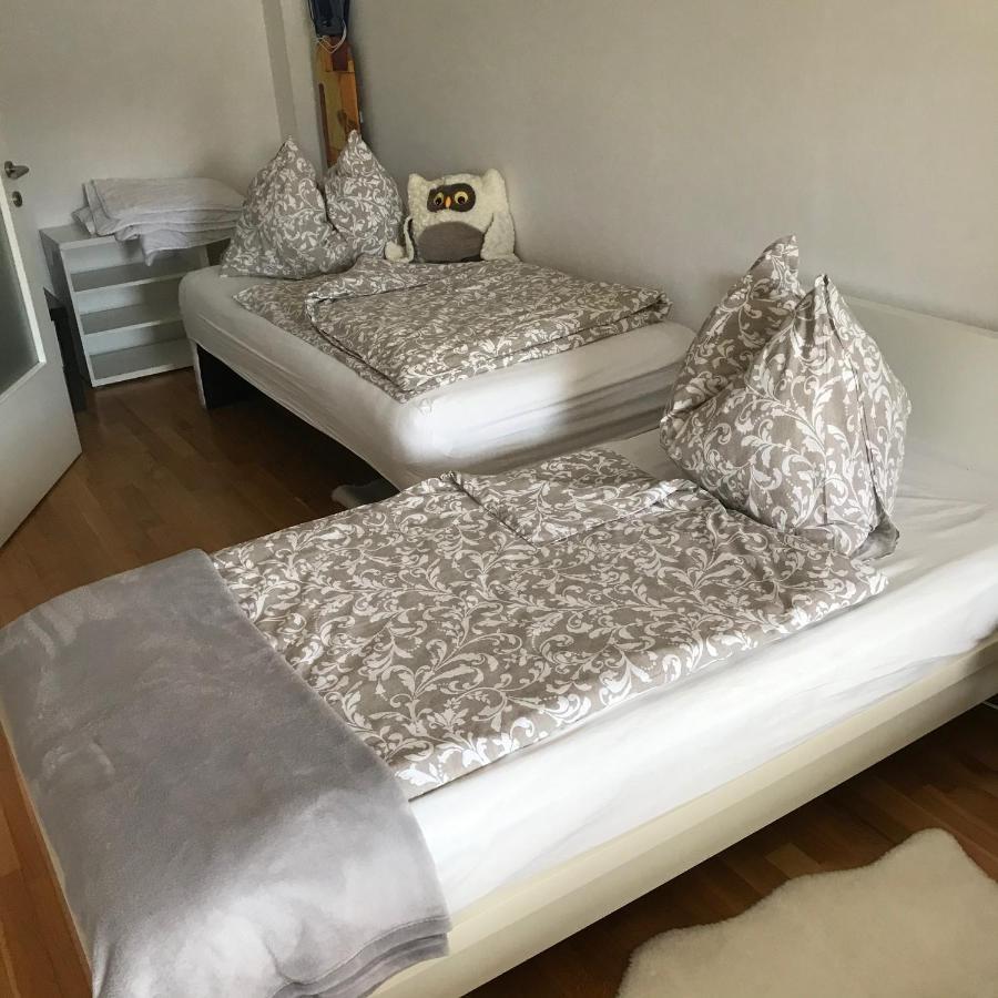 Lg Lovely Apartment Stockerau Bagian luar foto